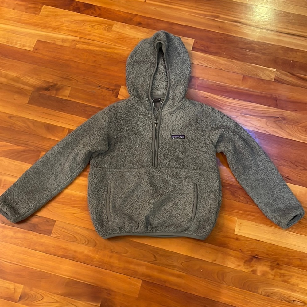Patigonia fleece women’s XS